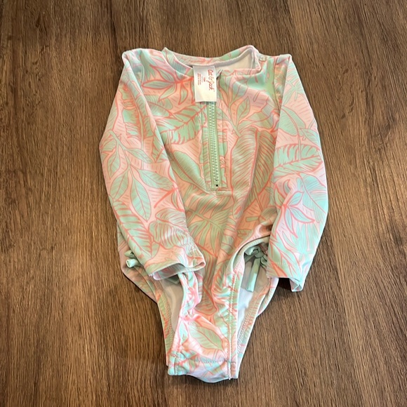 18 month Cat & Jack swimsuit - Picture 1 of 2